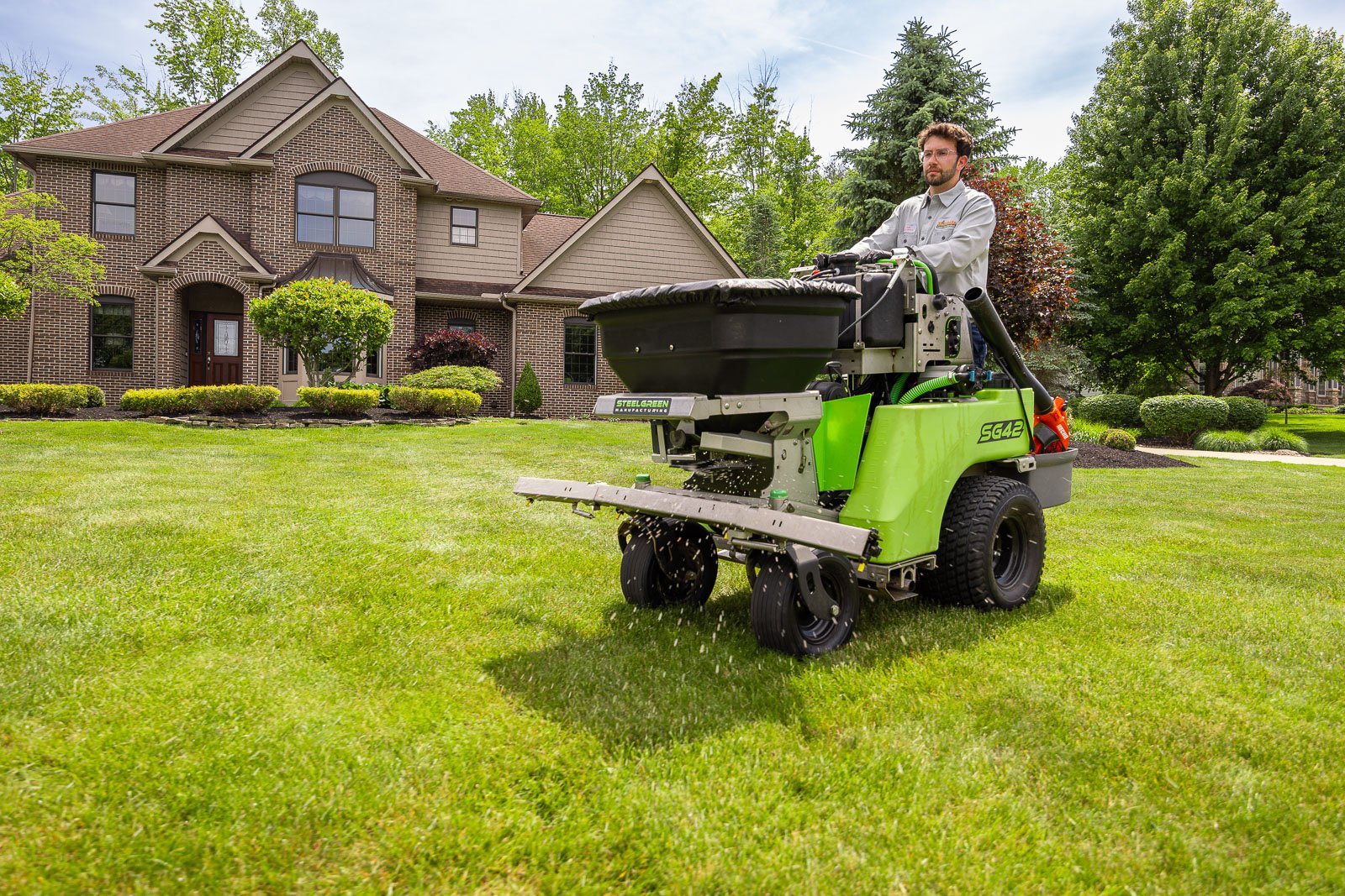 lawn care crew front of house
