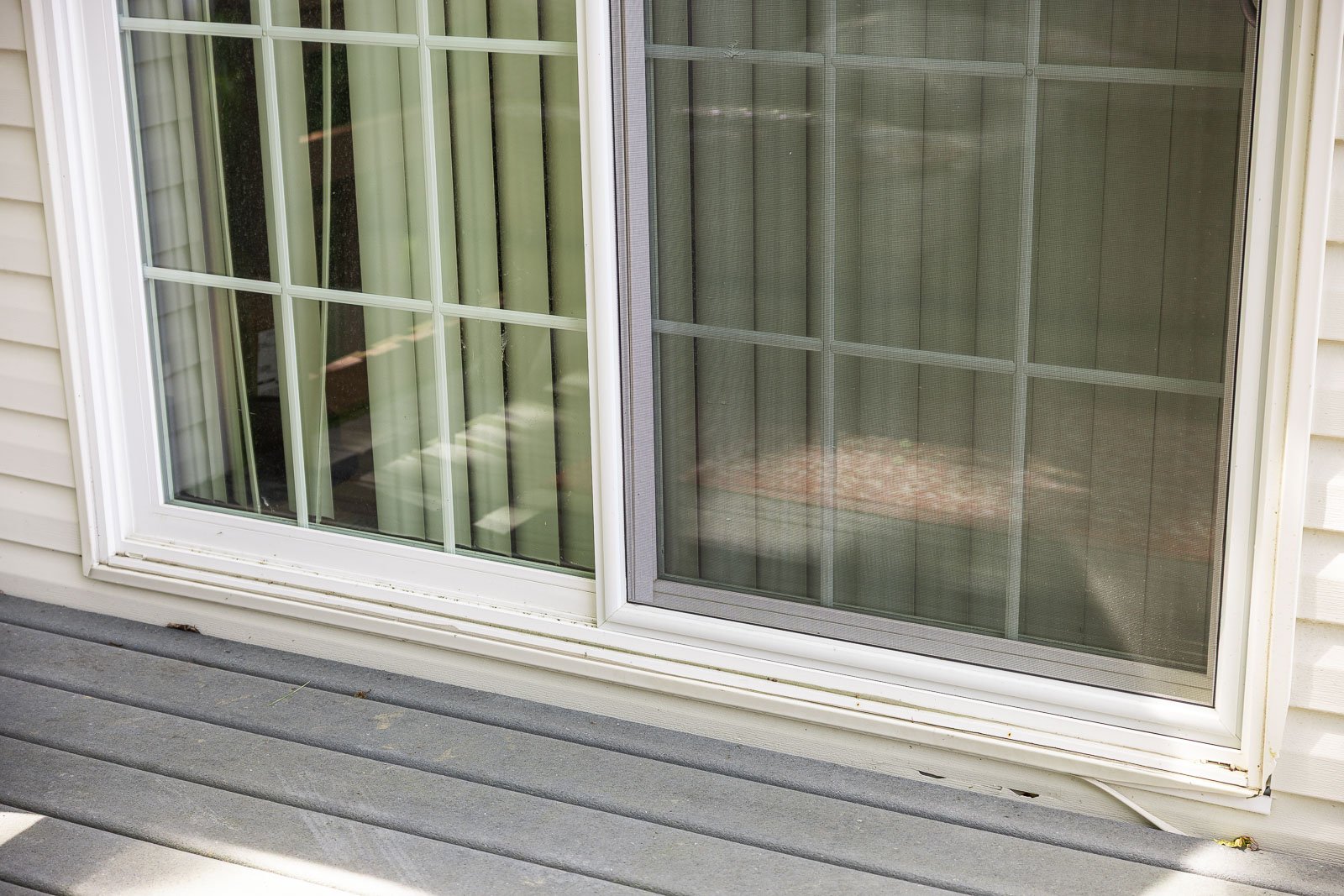 pest control damaged window seals
